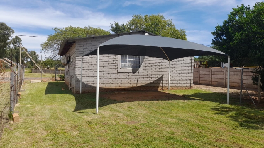 3 Bedroom Property for Sale in Hartbeesfontein North West